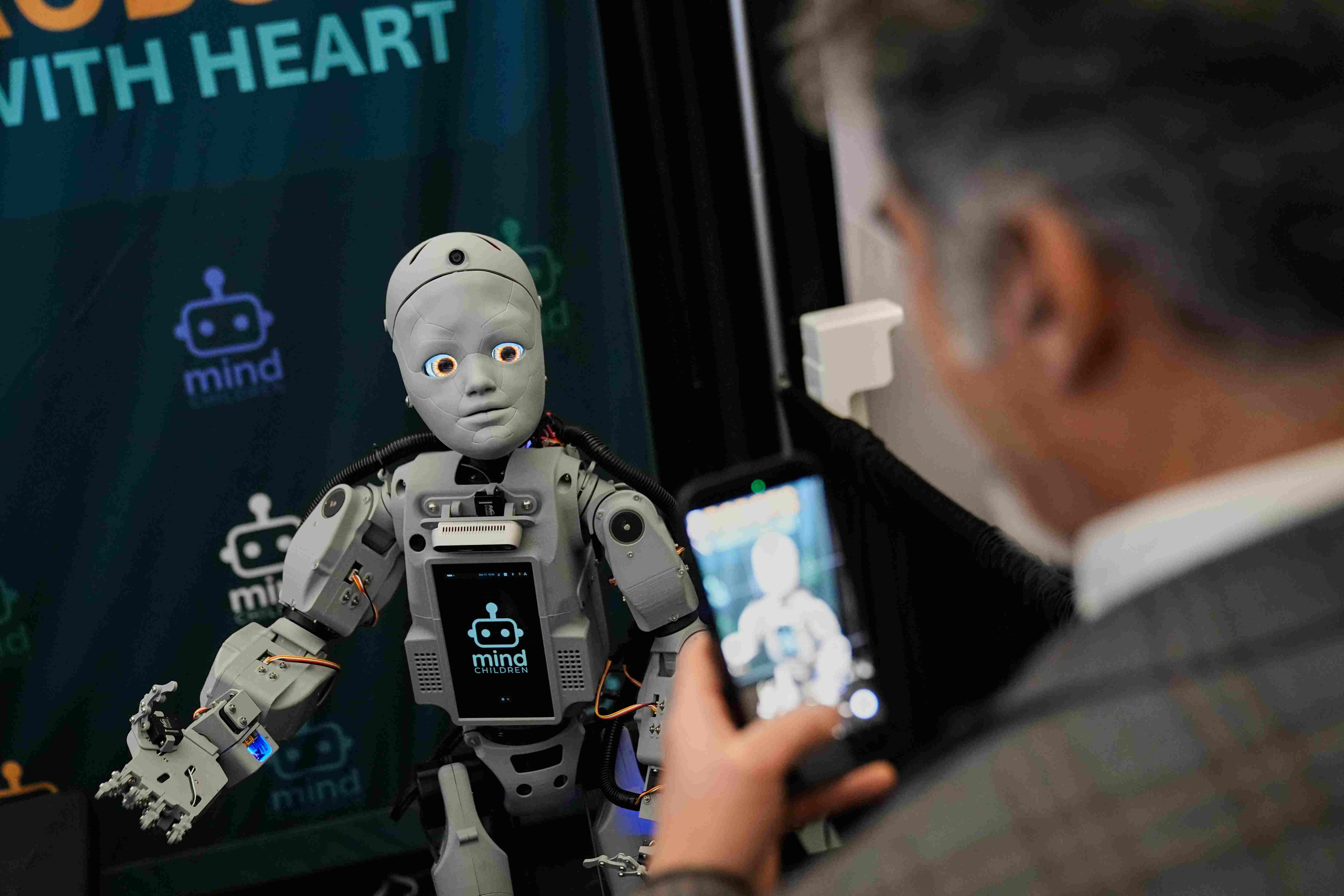پیشرفت ربات‌های انسان‌نما در Silicon Valley؛ نمایش قدرت در Humanoids Summit 2025